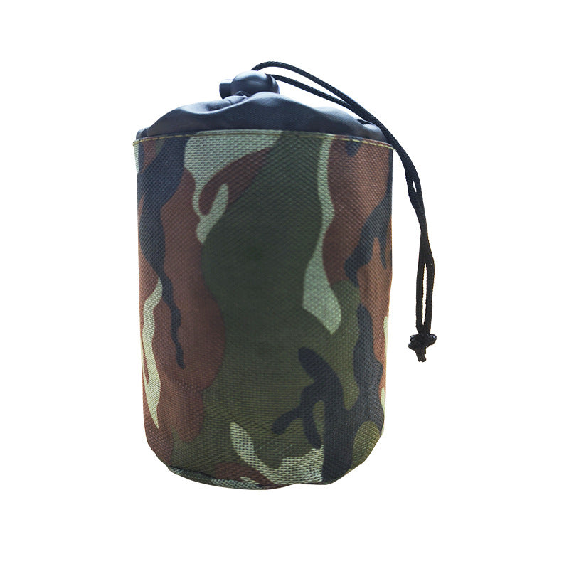 緊急用サバイバルブランケット 防寒・保温・断熱|使い捨てタイプ|災害・地震・キャンプ・救急用アルミブランケット 体温をしっかり守る、災害時の必需品。 軽量でコンパクトながら、高い保温・断熱効果を発揮する **緊急用サバイバルブランケット(エマージェンシーブランケット)**です。