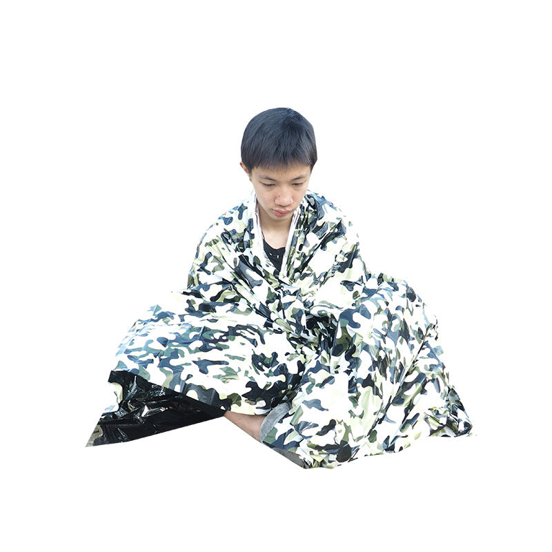 緊急用サバイバルブランケット 防寒・保温・断熱｜使い捨てタイプ｜災害・地震・キャンプ・救急用アルミブランケット 体温をしっかり守る、災害時の必需品。 軽量でコンパクトながら、高い保温・断熱効果を発揮する **緊急用サバイバルブランケット（エマージェンシーブランケット）**です。