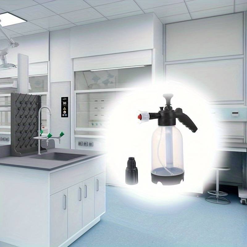 🚗💦 手動エアプレッシャー式 高圧フォームスプレーボトル｜洗車・清掃・ガーデニング兼用 乾湿両用スプレー “手動で圧力をためて、強力噴射。” 車の泡洗浄から家庭の掃除、ガーデニングまで これ1本で対応できる 高圧ハンドスプレーヤー。 コンパクトながらプロ級の噴射力が魅力です。