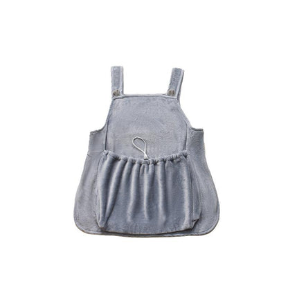 毛だらけにならずに、愛猫を思いきり抱きしめられるエプロン