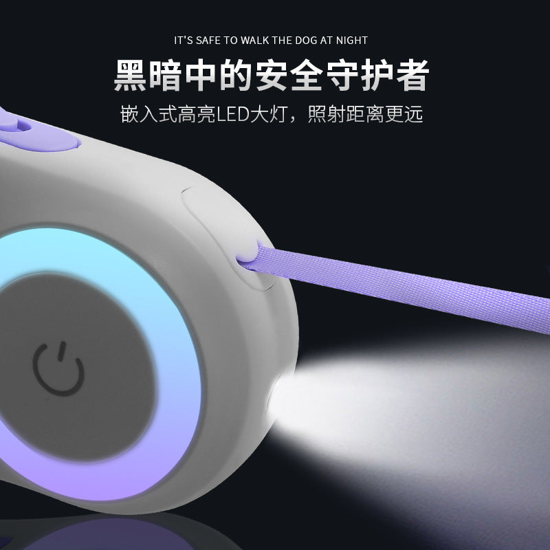 新型LED発光式ペットリード 自動伸縮タイプ｜夜間散歩対応・犬用伸縮リード｜ペット用品 夜のお散歩をもっと安全に、もっと快適に。 LEDライトが光る自動伸縮式で、見やすく使いやすい犬用リードです。 小型犬〜中型犬まで対応し、日常の散歩からしっかりしたコントロールまで安心。