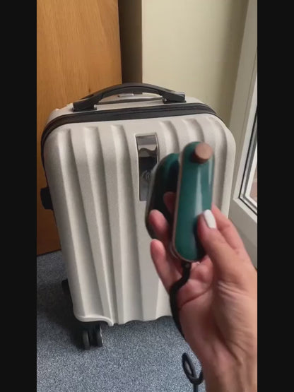 ポータブル衣類スチーマー どこでも使える、パワフルなスチームアイロン